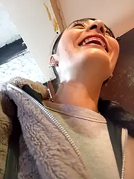 BELLA--26 online show from 02/13/25, 03:46