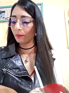 BELLA--26 online show from 02/27/25, 08:09