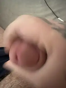 Snapshot of dragos211 chatting on 09/16/25, 02:51 dragos211 online show from 09/16/25, 02:51