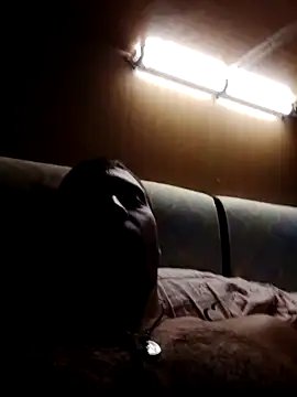 Snapshot of HueingChamber4352 chatting on 09/15/25, 04:07 HueingChamber4352 online show from 09/15/25, 04:07