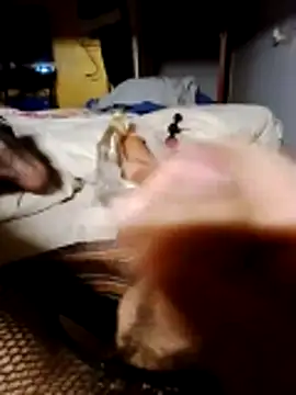 Snapshot of HueingChamber4352 chatting on 10/18/25, 07:09 HueingChamber4352 online show from 10/18/25, 07:09