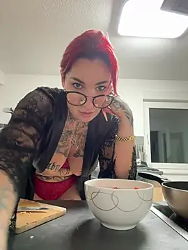 Mia-Fuchs online show from 01/06/25, 02:37