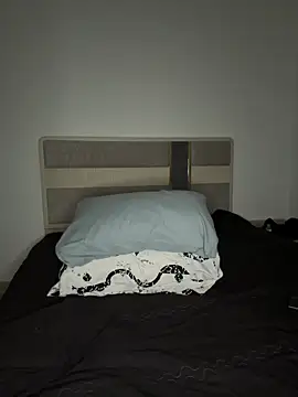 Mia-Fuchs online show from 03/15/25, 10:22