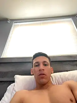 Snapshot of leisurelycriminal chatting on 10/06/25, 07:00 leisurelycriminal online show from 10/06/25, 07:00