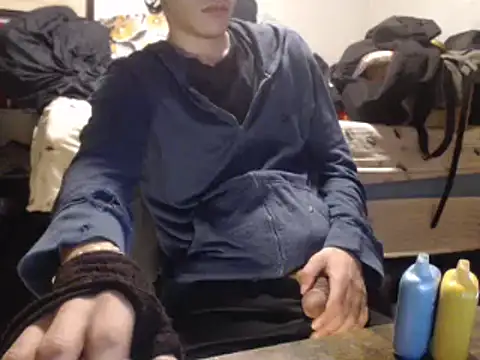 Snapshot of SadCatDaddy chatting on 01/23/25, 12:04 SadCatDaddy online show from 01/23/25, 12:04