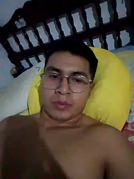 Snapshot of RODRI_POLLADURA chatting on 01/18/25, 02:36 RODRI POLLADURA online show from 01/18/25, 02:36