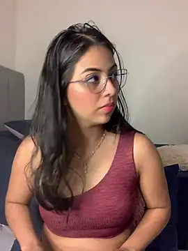 Julii- online show from 01/05/25, 07:39