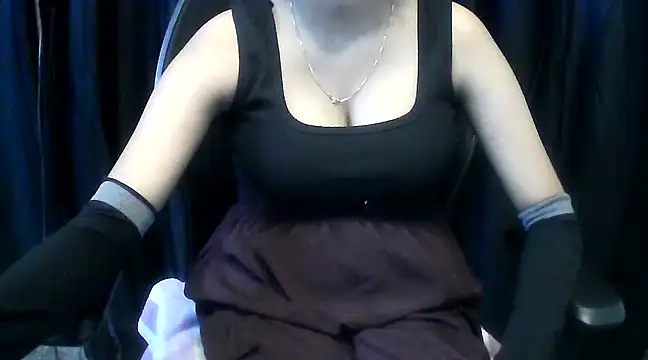 Snapshot of hot-niti chatting on 02/23/25, 11:36 hot-niti online show from 02/23/25, 11:36