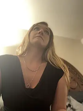 Kitty DaCocks online show from 04/24/26, 01:08