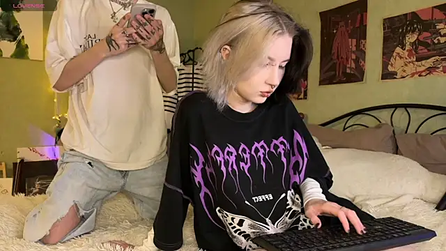 VeryRare TwinS online show from 09/26/25, 04:33