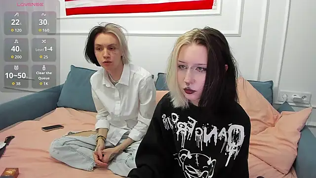 VeryRare TwinS online show from 05/11/26, 07:22