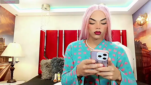 Snapshot of Diva_Smith02 chatting on 02/03/25, 12:03 Diva Smith02 online show from 02/03/25, 12:03