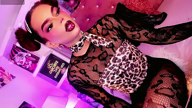 Snapshot of Diva_Smith02 chatting on 07/12/26, 11:12 Diva Smith02 online show from 07/12/26, 11:12