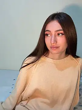 Maddy Jones online show from 03/21/25, 05:02