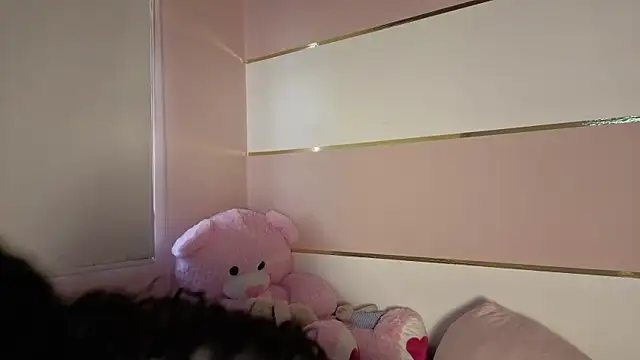 Snapshot of Charlotte__Miller chatting on 11/04/25, 11:31 Charlotte Miller online show from 11/04/25, 11:31