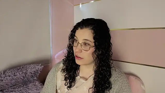 Snapshot of Charlotte__Miller chatting on 11/10/25, 11:42 Charlotte Miller online show from 11/10/25, 11:42