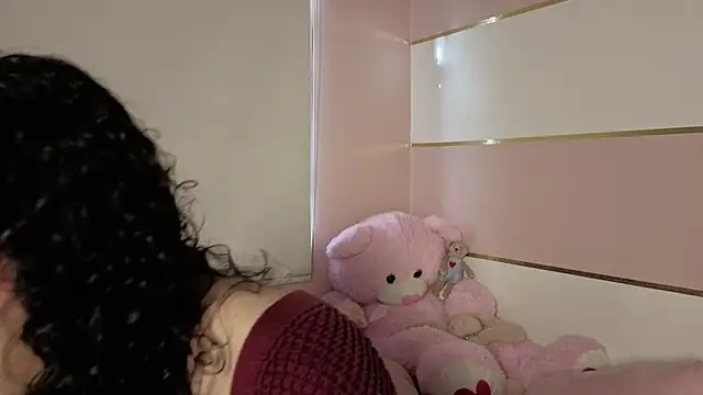 Snapshot of Charlotte__Miller chatting on 11/11/25, 11:54 Charlotte Miller online show from 11/11/25, 11:54