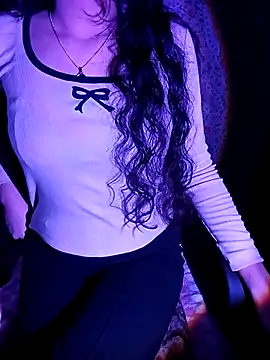 Angelnirvanaa online show from 11/07/25, 12:27