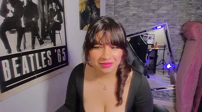 Ji Eun online show from 01/10/25, 06:49