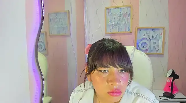 Ji Eun online show from 01/11/25, 03:52