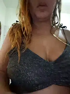 AliceRuivinha2 online show from 03/18/25, 10:46