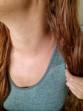 AliceRuivinha2 online show from 10/28/25, 11:36