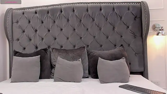 victoria camm online show from 02/18/26, 05:20