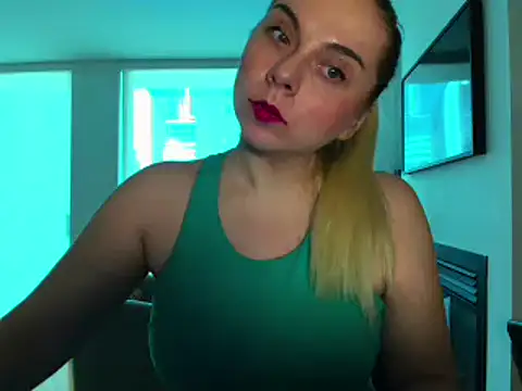 Snapshot of HappyIva chatting on 01/14/25, 07:11 HappyIva online show from 01/14/25, 07:11