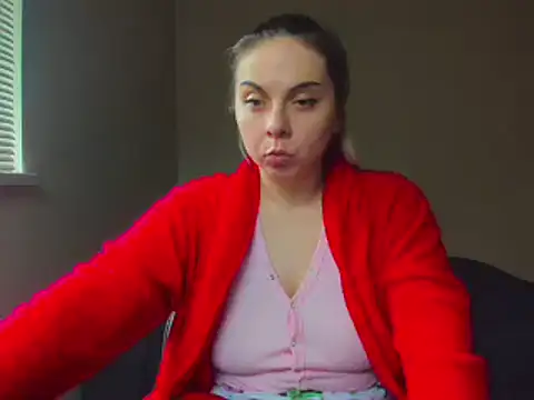 Snapshot of HappyIva chatting on 02/16/25, 06:43 HappyIva online show from 02/16/25, 06:43