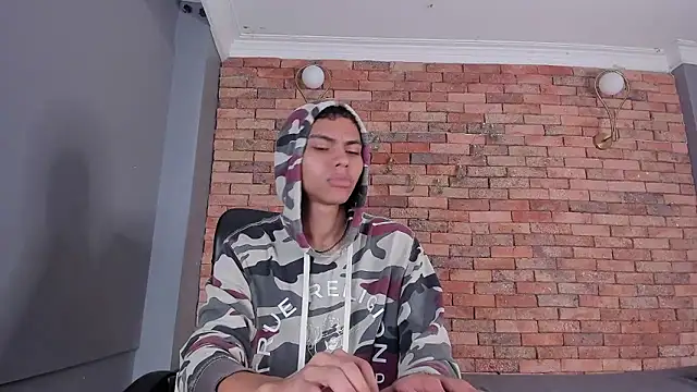 adam piarse01 online show from 01/12/26, 11:10