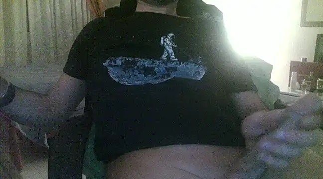 Snapshot of Patrickhound chatting on 01/22/25, 02:15 Patrickhound online show from 01/22/25, 02:15