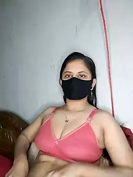 Snapshot of Hot_Nila chatting on 02/19/25, 02:55 Hot Nila online show from 02/19/25, 02:55