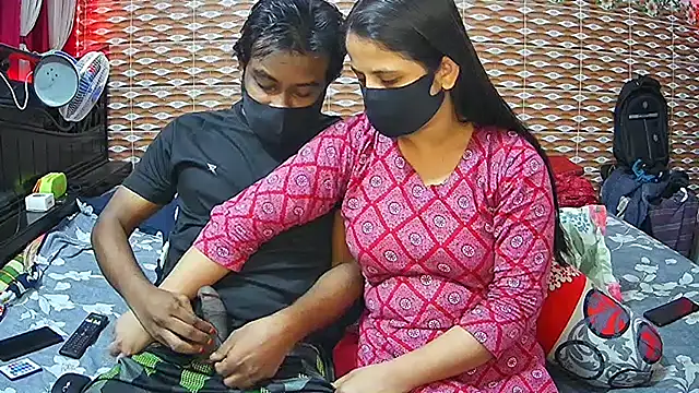Hot Nila online show from 04/30/26, 03:24