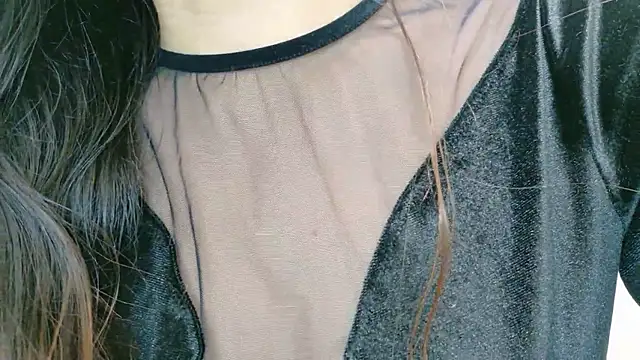 Snapshot of Mary-JP chatting on 10/16/25, 03:29 Mary-JP online show from 10/16/25, 03:29