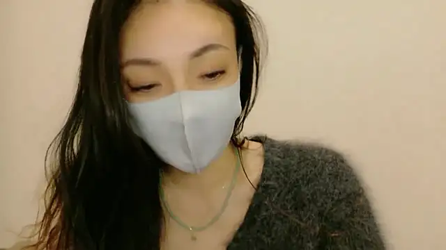 Snapshot of Mary-JP chatting on 10/28/25, 10:52 Mary-JP online show from 10/28/25, 10:52