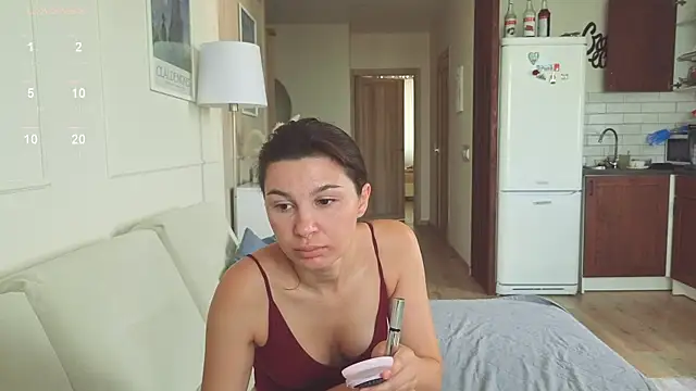 KristineEsme online show from 06/07/26, 04:49