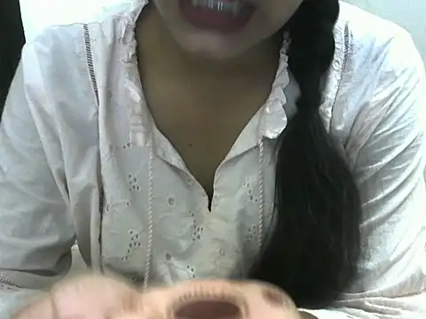 Snapshot of Misha_Sweett chatting on 07/25/26, 04:26 Misha Sweett online show from 07/25/26, 04:26
