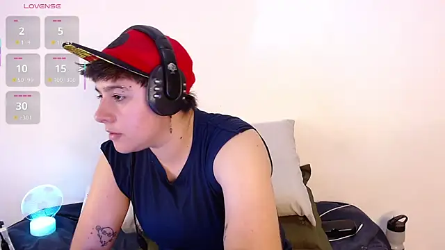 Noah Blue7 online show from 01/30/25, 10:41