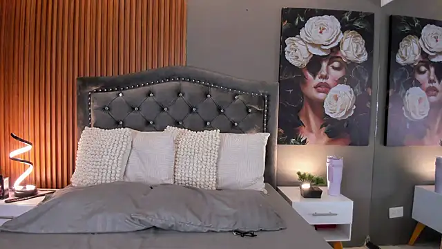 KimStone1 online show from 12/22/25, 02:47