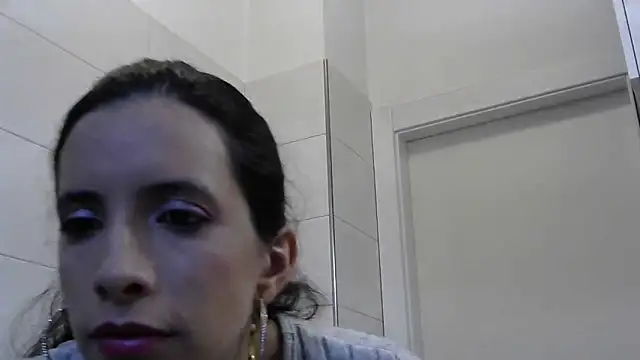Snapshot of amabel_zambrano chatting on 01/09/25, 08:34 amabel zambrano online show from 01/09/25, 08:34