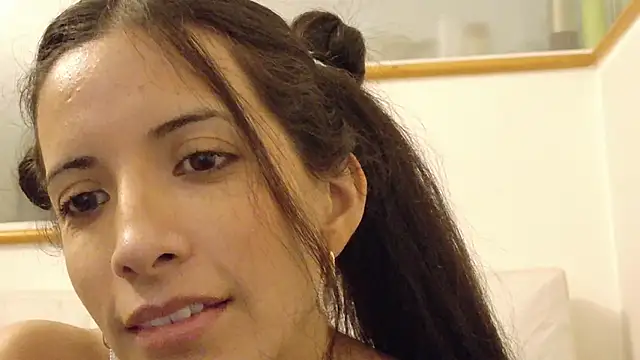 Snapshot of amabel_zambrano chatting on 03/04/25, 11:40 amabel zambrano online show from 03/04/25, 11:40