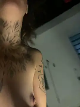 Izy cute  online show from 02/02/25, 04:37