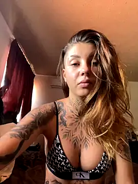 Izy cute  online show from 09/11/25, 06:19