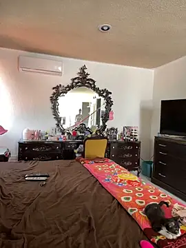 Izy cute  online show from 10/22/25, 05:13