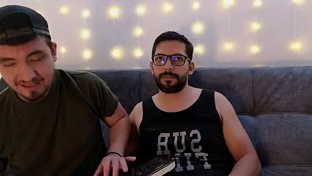 Snapshot of ErickBrant chatting on 03/15/25, 12:47 ErickBrant online show from 03/15/25, 12:47