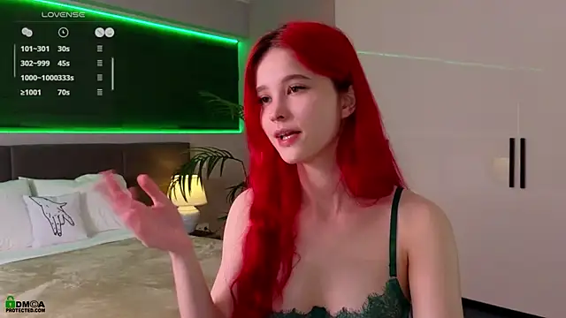Snapshot of Rina_Red chatting on 09/20/25, 01:39 Rina Red online show from 09/20/25, 01:39