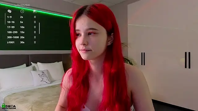 Snapshot of Rina_Red chatting on 09/27/25, 01:32 Rina Red online show from 09/27/25, 01:32