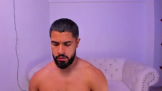 Santiago huntt online show from 12/27/24, 09:54