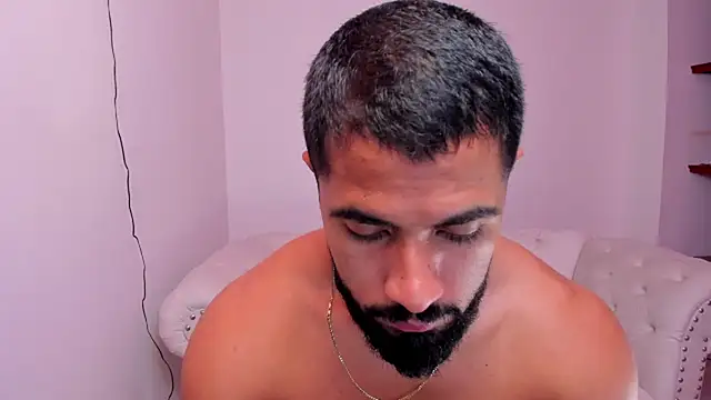 Santiago huntt online show from 01/25/25, 12:26