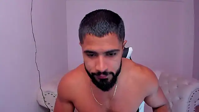 Santiago huntt online show from 02/17/25, 12:27